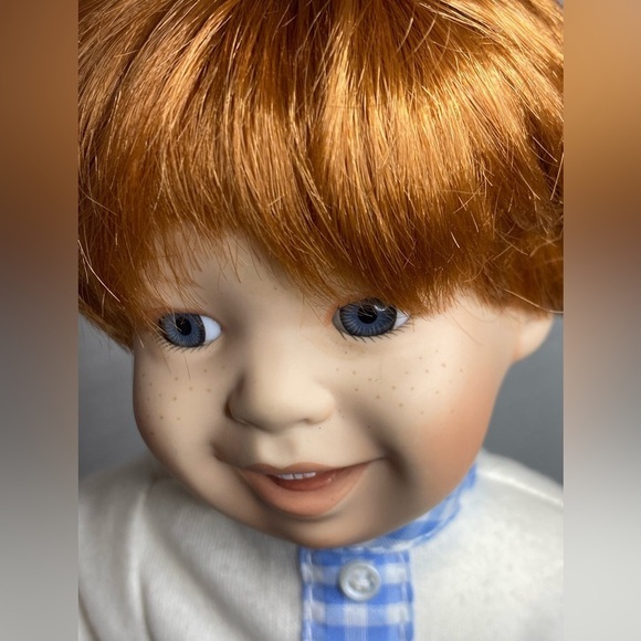 Linda Steele Vintage Porcelain Doll, Danbury Mint 1992 “Is it Sweet Enough?” - Picture 7 of 10